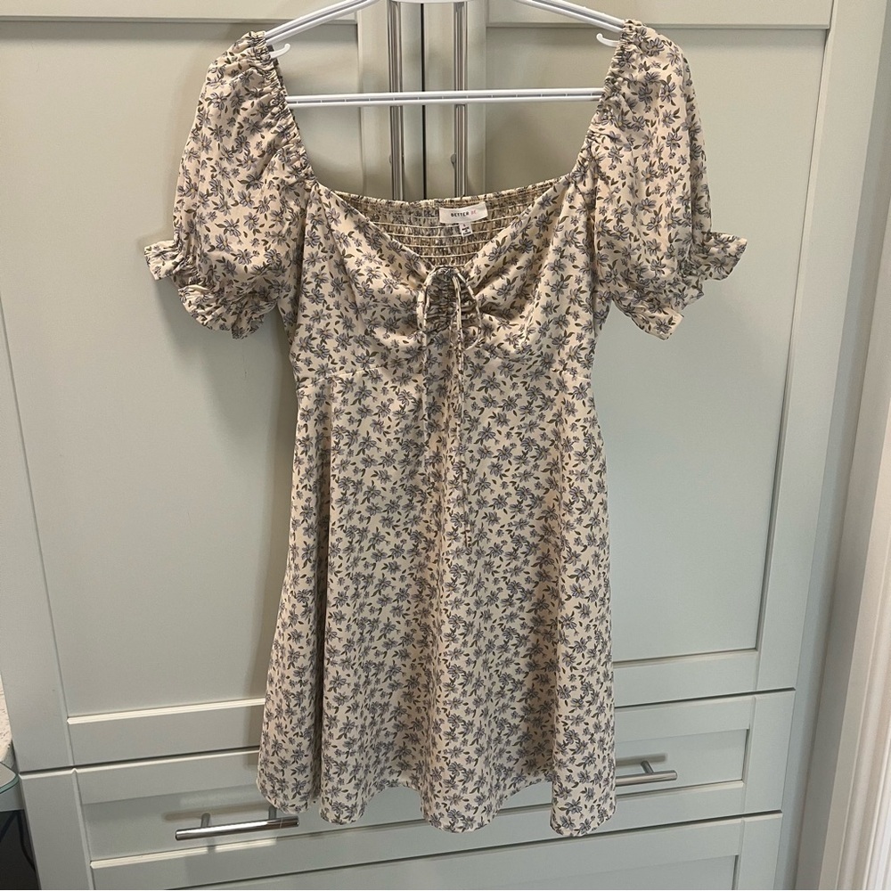 BETTER BE Vintage Floral Mini Dress Puff Sleeves, Adjustable Front, Stretch SZ S